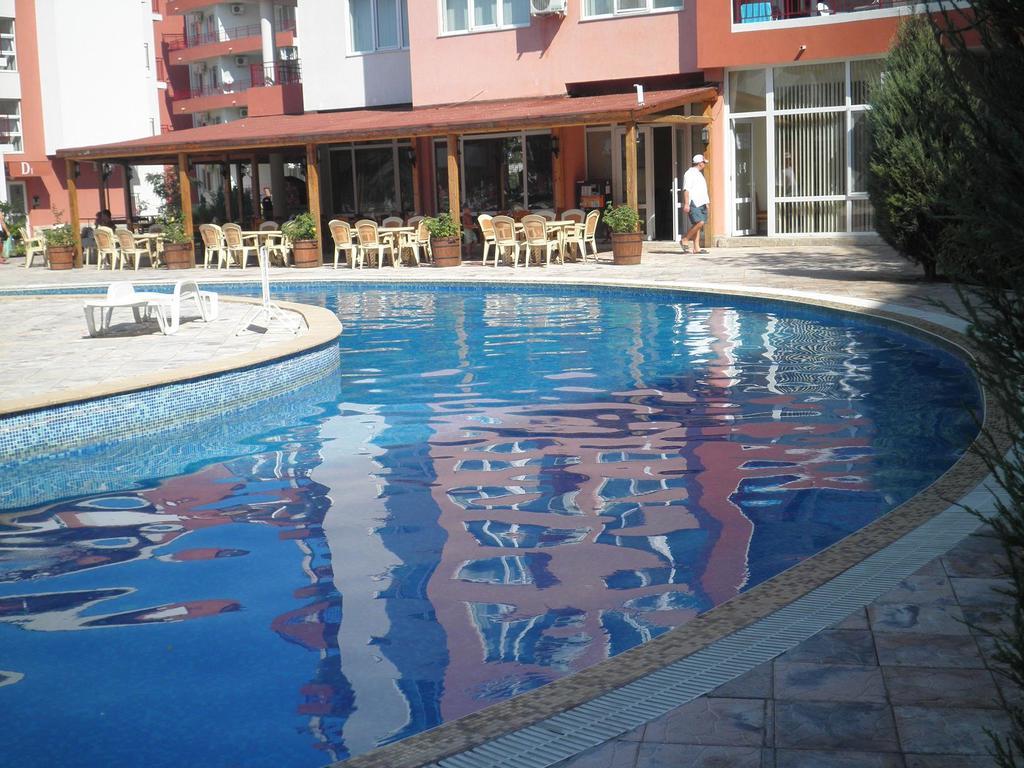 Private Apartments In Privilige Fort Beach Elenite Bagian luar foto