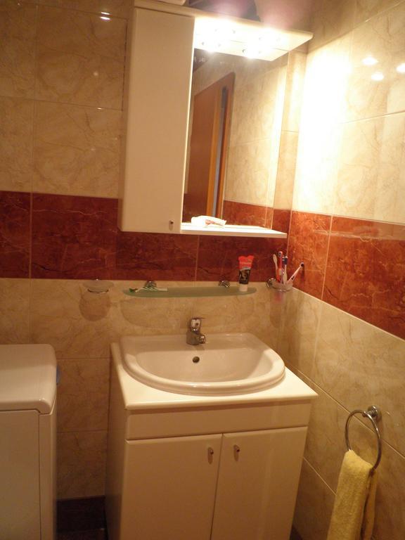 Private Apartments In Privilige Fort Beach Elenite Bagian luar foto