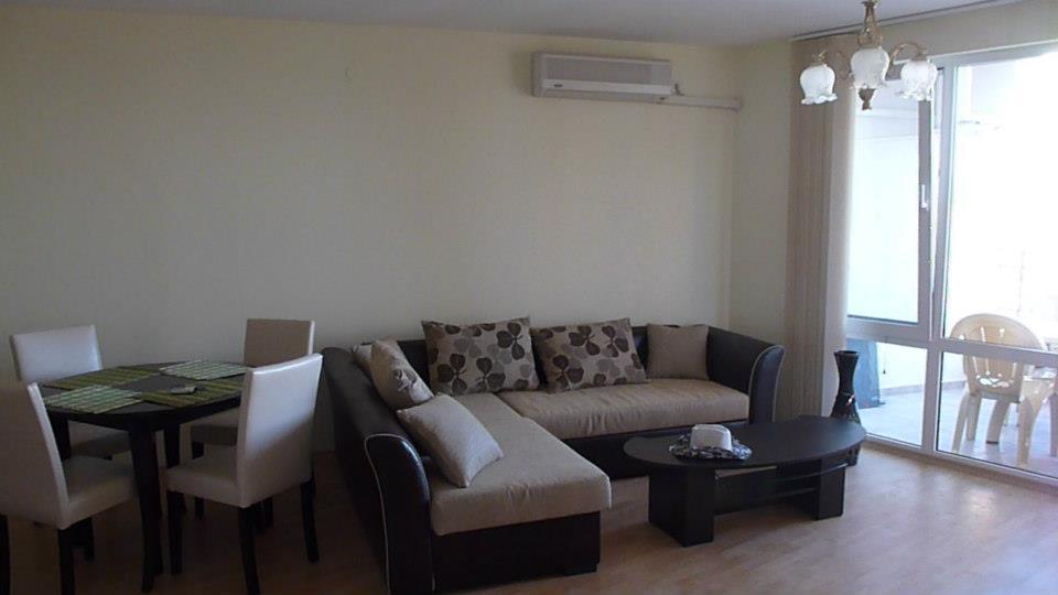 Private Apartments In Privilige Fort Beach Elenite Bagian luar foto