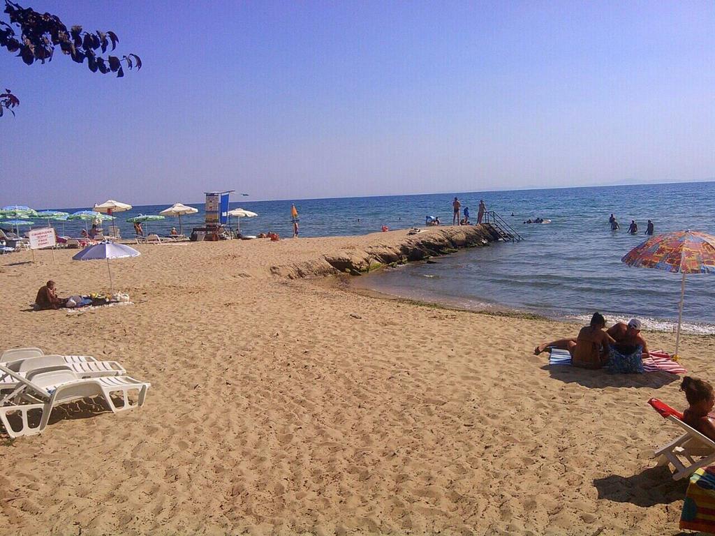 Private Apartments In Privilige Fort Beach Elenite Bagian luar foto